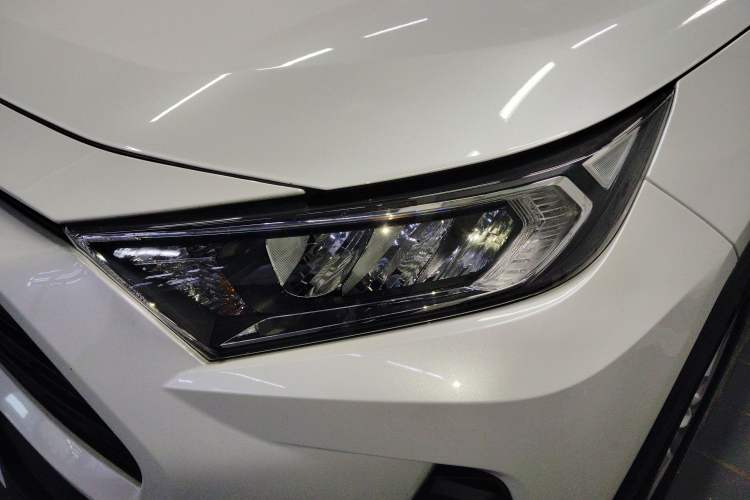 Used Toyota RAV4 2023 2.0L CVT Two-Wheel Drive Urban Edition Left Front Headlight