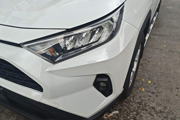 Used Toyota RAV4 2023 2.0L CVT Two-Wheel Drive Urban Edition Left Front Headlight