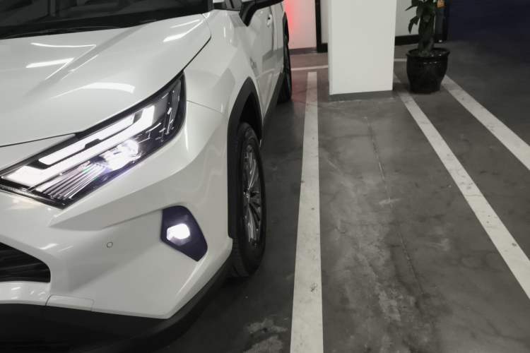 Used Toyota RAV4 2023 2.0L CVT Two-Wheel Drive Fashion Plus Edition Left Front Headlight