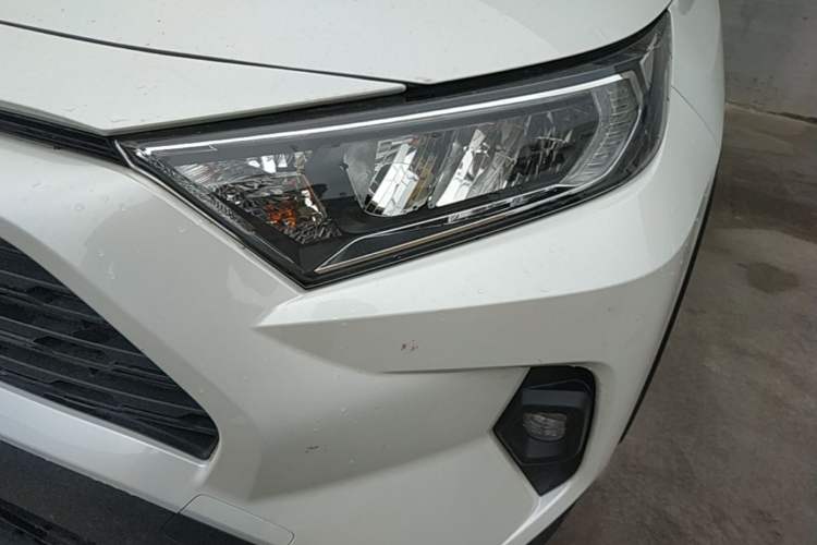 Used Toyota RAV4 2023 2.0L CVT Two-Wheel Drive Urban Edition Left Front Headlight