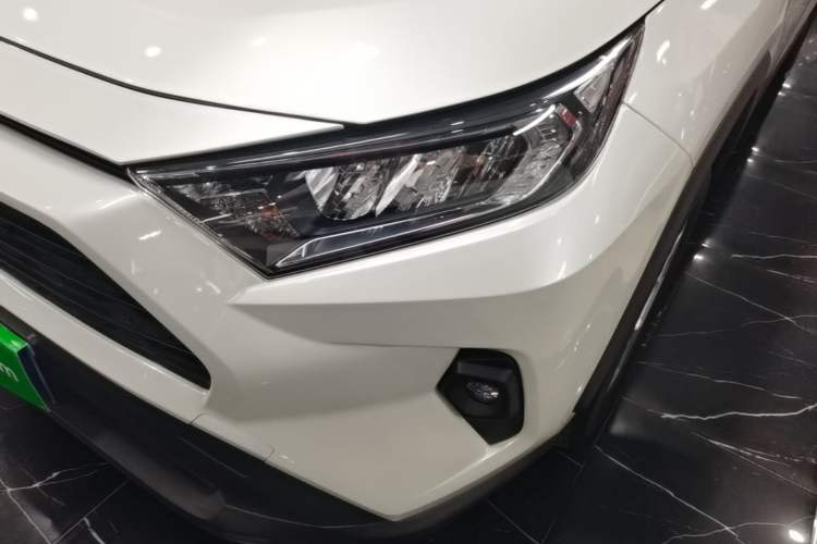 Used Toyota RAV4 2023 2.0L CVT Two-Wheel Drive Urban Edition Left Front Headlight