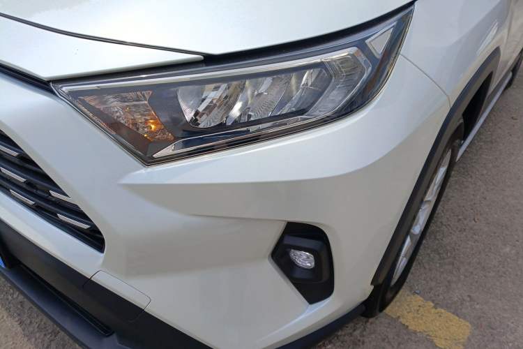 Used Toyota RAV4 2023 2.0L CVT Two-Wheel Drive Urban Edition Left Front Headlight