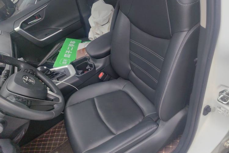 Used Toyota RAV4 2023 2.0L CVT Two-Wheel Drive 20th Anniversary Platinum Edition Left Front Seat
