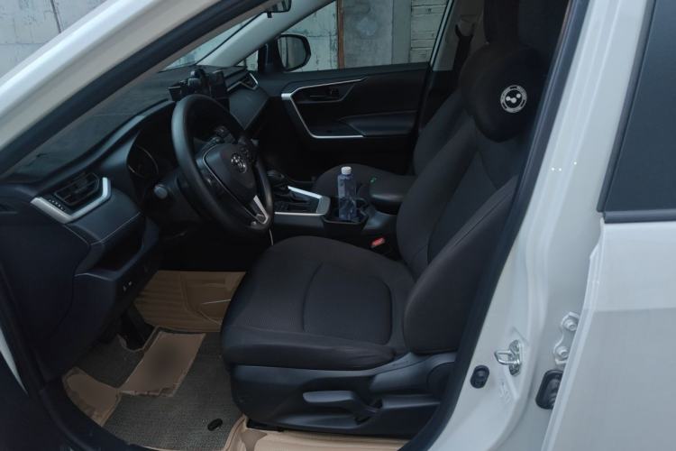 Used Toyota RAV4 2023 2.0L CVT Two-Wheel Drive Urban Edition Left Front Seat