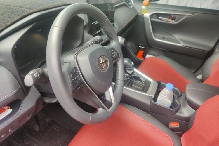 Used Toyota RAV4 2023 2.0L CVT Two-Wheel Drive Fashion Plus Edition Left Front Seat