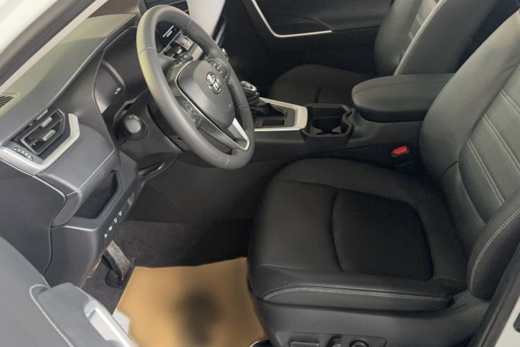 Used Toyota RAV4 2023 2.0L CVT Two-Wheel Drive 20th Anniversary Platinum Edition Left Front Seat