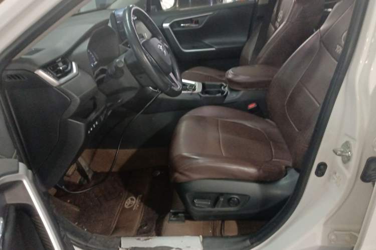 Used Toyota RAV4 2023 2.0L CVT 4x4 Explorer Plus Edition Left Front Seat