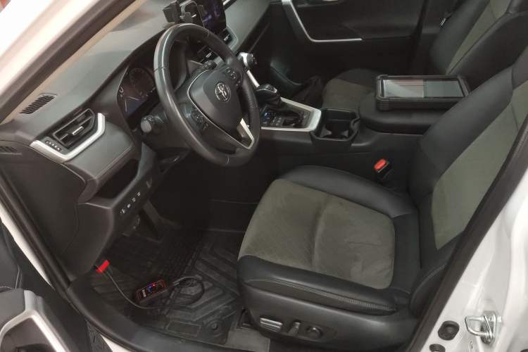Used Toyota RAV4 2023 2.0L CVT 4x4 Explorer Plus Edition Left Front Seat