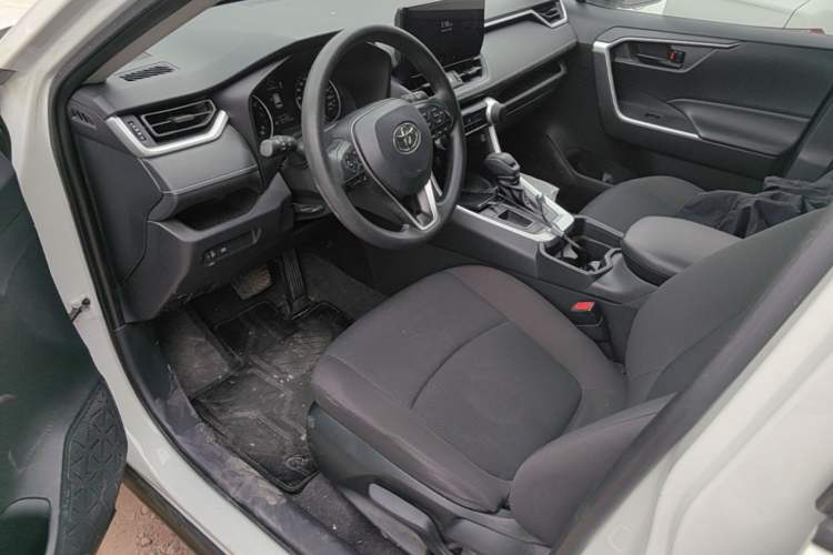 Used Toyota RAV4 2023 2.0L CVT Two-Wheel Drive Urban Edition Left Front Seat