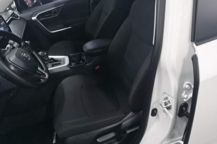 Used Toyota RAV4 2023 2.0L CVT Two-Wheel Drive Urban Edition Left Front Seat