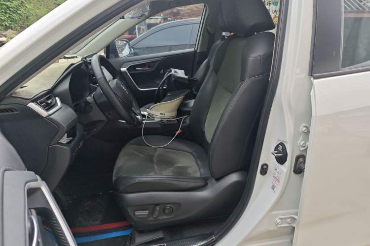 Used Toyota RAV4 2023 2.0L CVT 4x4 Explorer Plus Edition Left Front Seat