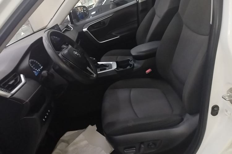 Used Toyota RAV4 2023 Dual-Motor 2.5L E-CVT Two-Wheel Drive Elite Edition Left Front Seat