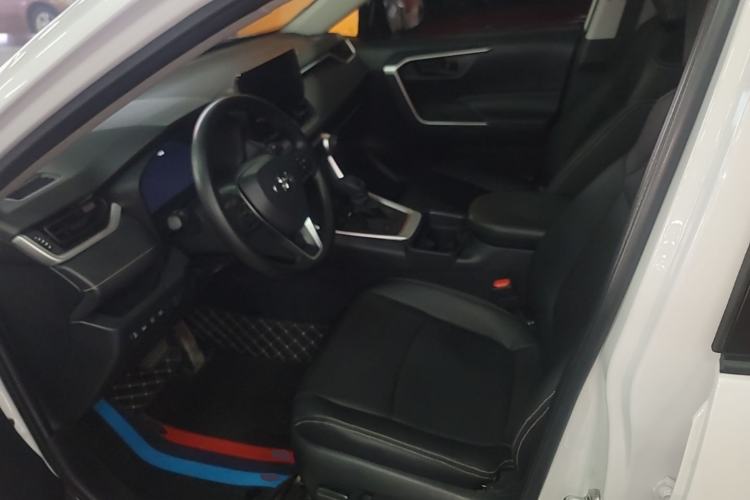 Used Toyota RAV4 2023 Dual-Motor 2.5L E-CVT Two-Wheel Drive Elite Edition Left Front Seat