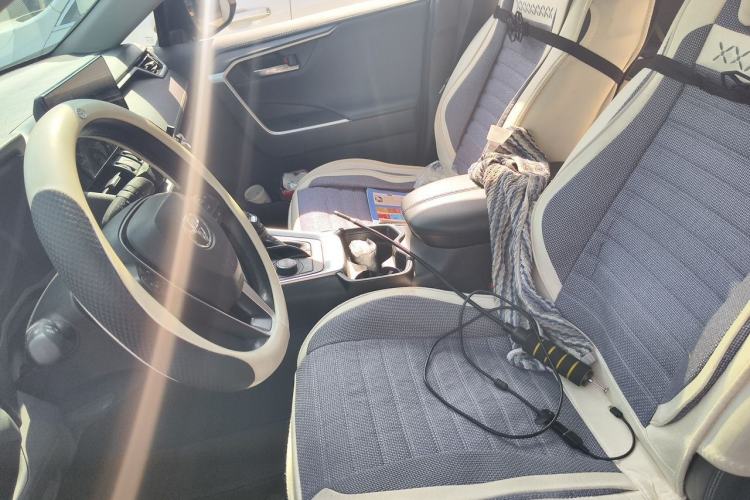 Used Toyota RAV4 2023 Dual-Engine 2.5L E-CVT Four-Wheel Drive Elite Plus Edition Left Front Seat