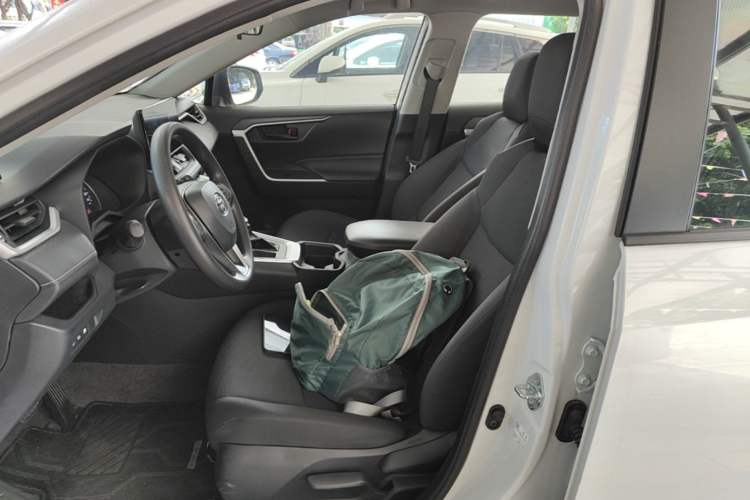 Used Toyota RAV4 2023 2.0L CVT Two-Wheel Drive Urban Edition Left Front Seat