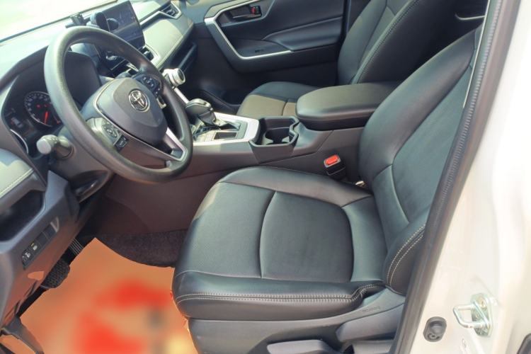 Used Toyota RAV4 2023 2.0L CVT Two-Wheel Drive Urban Edition Left Front Seat