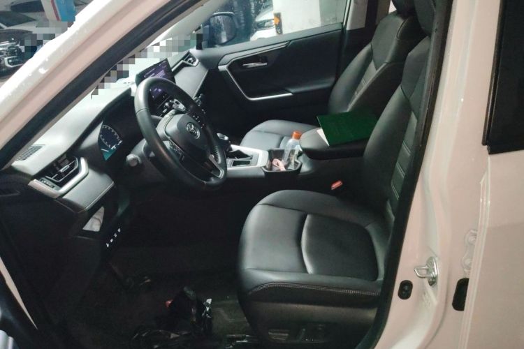 Used Toyota RAV4 2023 2.0L CVT Two-Wheel Drive Fashion Plus Edition Left Front Seat