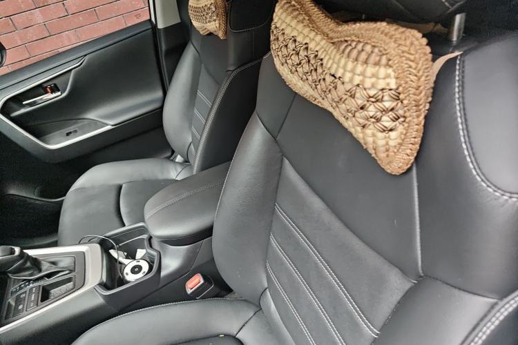 Used Toyota RAV4 2023 2.0L CVT Two-Wheel Drive 20th Anniversary Platinum Edition Left Front Seat