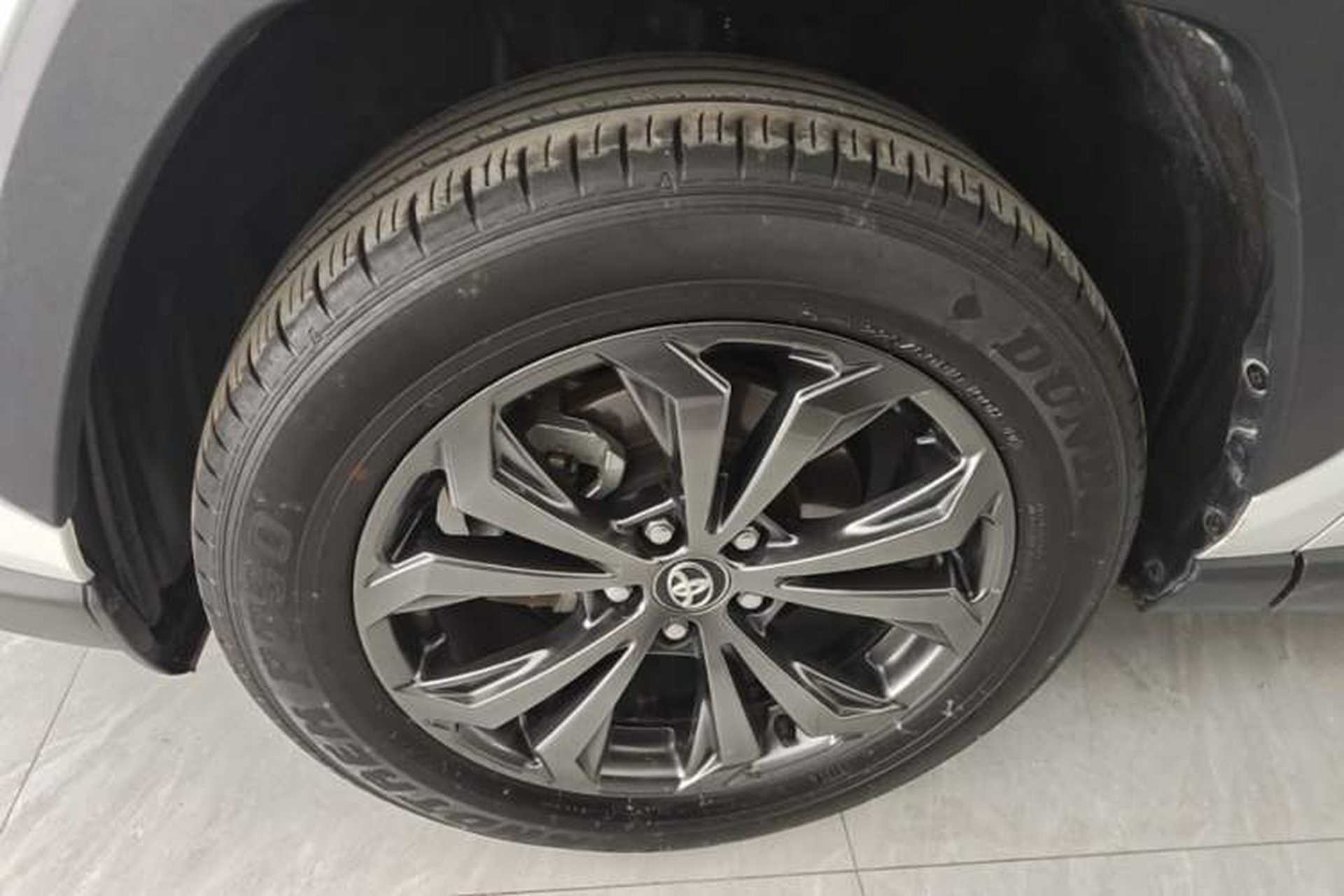 Used Toyota RAV4 2023 2.0L CVT Two-Wheel Drive Fashion Plus Edition Left Front Wheel Hub