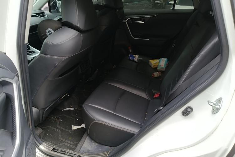 Used Toyota RAV4 2023 2.0L CVT Two-Wheel Drive Fashion Plus Edition Left Rear Seat