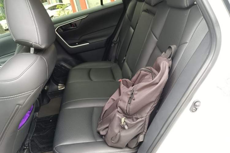 Used Toyota RAV4 2023 2.0L CVT Two-Wheel Drive Urban Edition Left Rear Seat