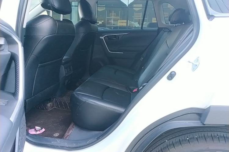 Used Toyota RAV4 2023 2.0L CVT Two-Wheel Drive Urban Edition Left Rear Seat