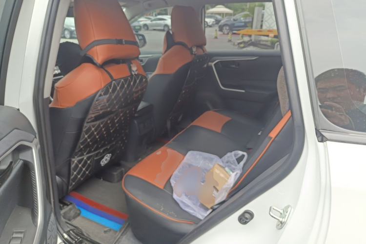Used Toyota RAV4 2023 2.0L CVT Two-Wheel Drive Urban Edition Left Rear Seat