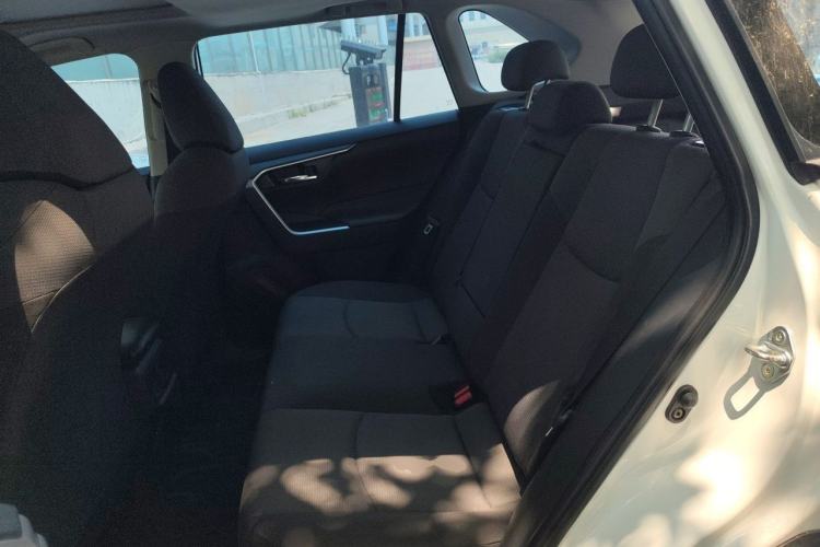 Used Toyota RAV4 2023 2.0L CVT Two-Wheel Drive Fashion Edition Left Rear Seat