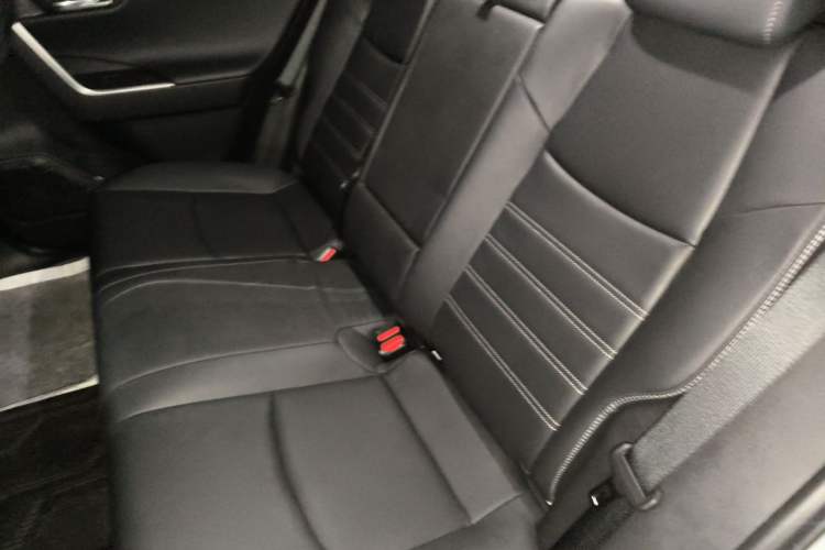 Used Toyota RAV4 2023 2.0L CVT Two-Wheel Drive Fashion Plus Edition Left Rear Seat