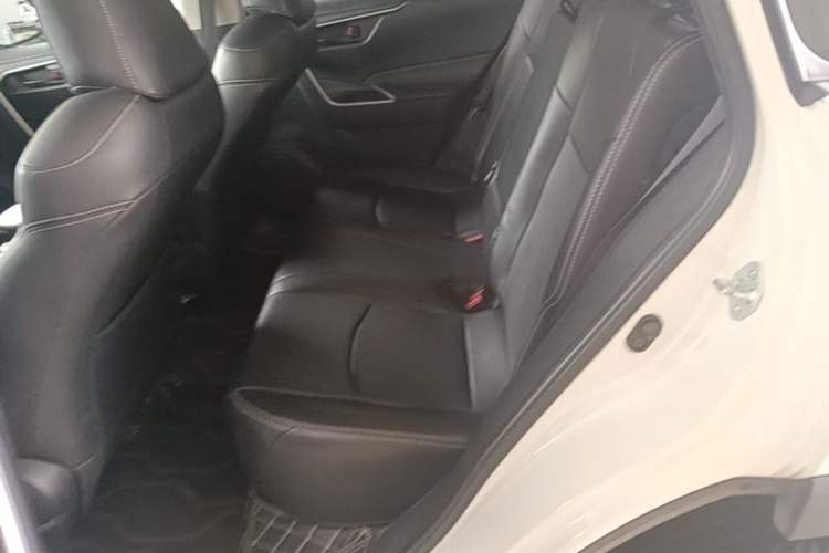 Used Toyota RAV4 2023 2.0L CVT Two-Wheel Drive Urban Edition Left Rear Seat