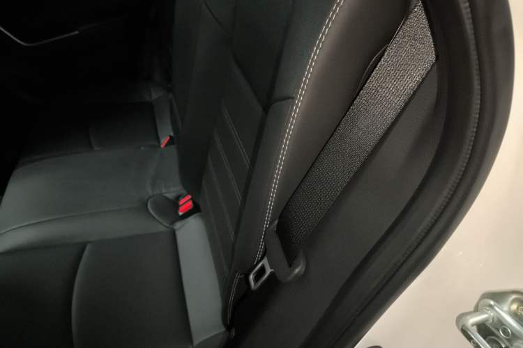 Used Toyota RAV4 2023 2.0L CVT Two-Wheel Drive Fashion Plus Edition Left Rear Seat