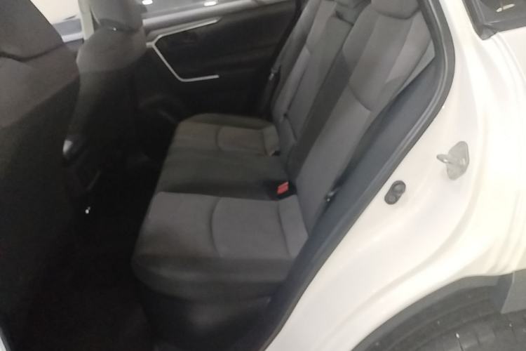 Used Toyota RAV4 2023 Dual-Motor 2.5L E-CVT Two-Wheel Drive Elite Edition Left Rear Seat