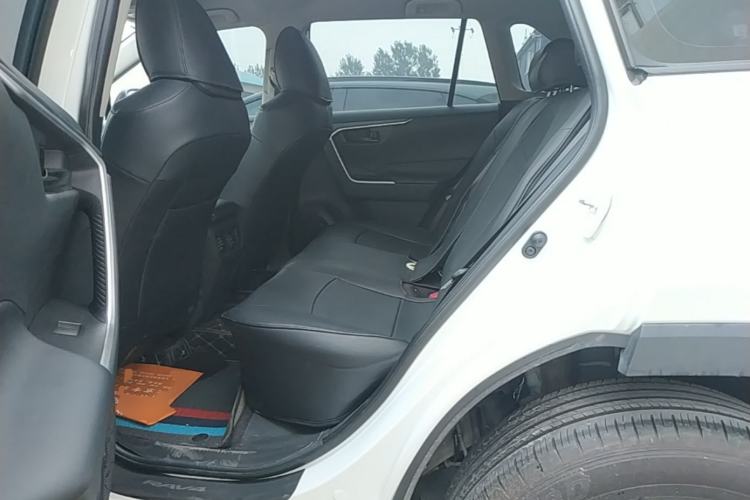Used Toyota RAV4 2023 2.0L CVT Two-Wheel Drive Urban Edition Left Rear Seat