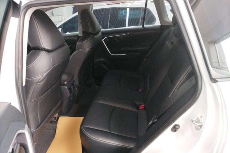 Used Toyota RAV4 2023 2.0L CVT Two-Wheel Drive Urban Edition Left Rear Seat