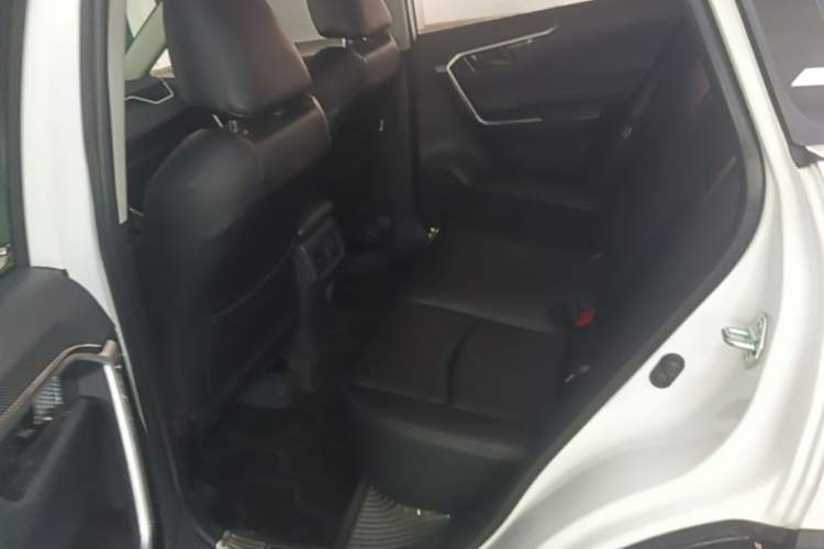 Used Toyota RAV4 2023 2.0L CVT Two-Wheel Drive Urban Edition Left Rear Seat