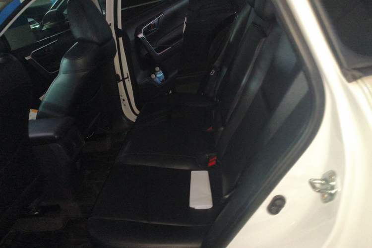 Used Toyota RAV4 2023 2.0L CVT Two-Wheel Drive Urban Edition Left Rear Seat