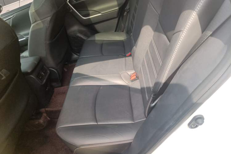 Used Toyota RAV4 2023 2.0L CVT Two-Wheel Drive Fashion Plus Edition Left Rear Seat