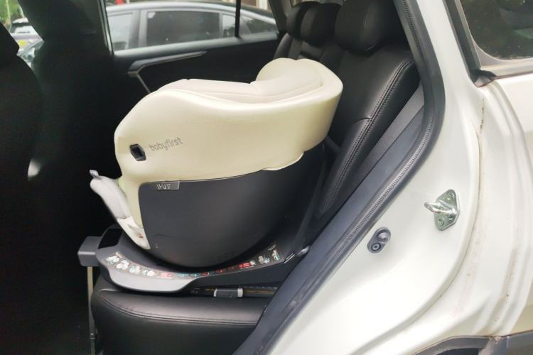 Used Toyota RAV4 2023 2.0L CVT Two-Wheel Drive Urban Edition Left Rear Seat