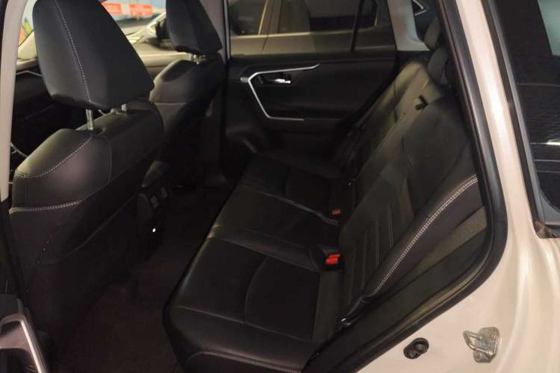 Used Toyota RAV4 2023 2.0L CVT Two-Wheel Drive Fashion Plus Edition Left Rear Seat