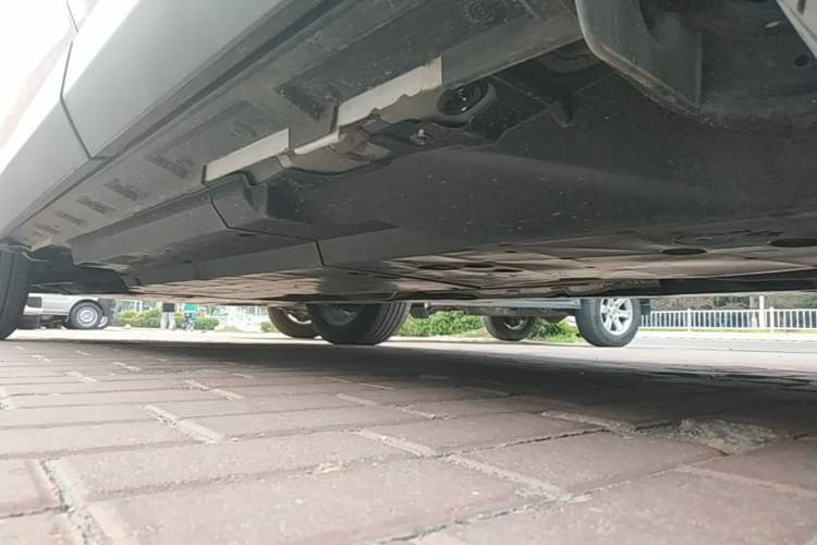 Used Toyota RAV4 2023 2.0L CVT Two-Wheel Drive 20th Anniversary Platinum Edition Left Side Sill
