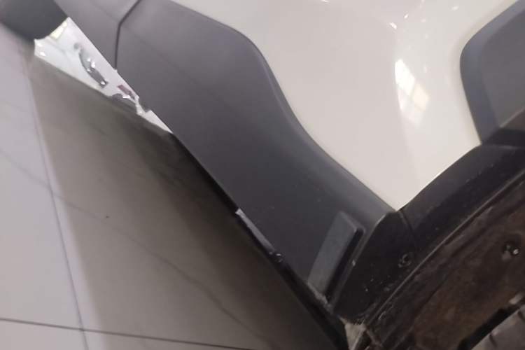 Used Toyota RAV4 2023 Dual-Motor 2.5L E-CVT Two-Wheel Drive Elite Edition Left Side Sill