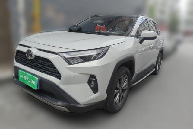 Toyota RAV4 2023 2.0L CVT Two-Wheel Drive Fashion Plus Edition с пробегом