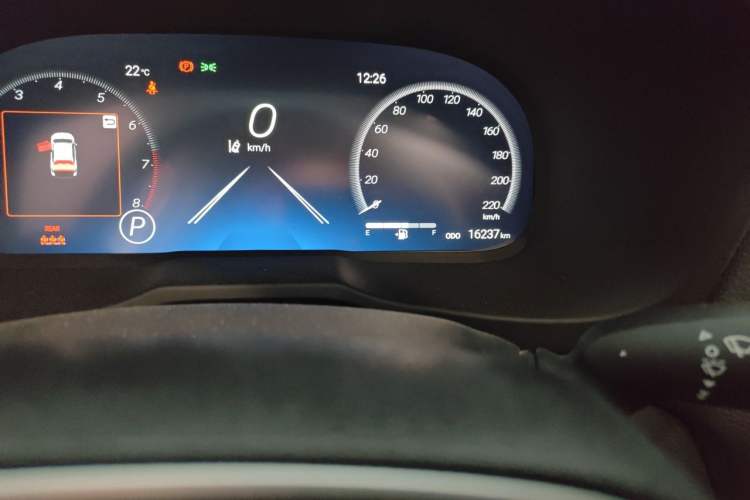 Used Toyota RAV4 2023 2.0L CVT Two-Wheel Drive Fashion Plus Edition Odometer Close Up
