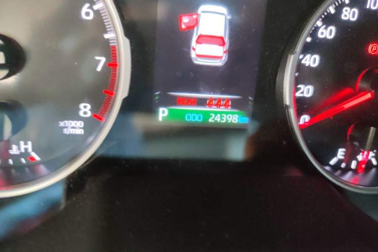 Used Toyota RAV4 2023 2.0L CVT Two-Wheel Drive Urban Edition Odometer Close Up
