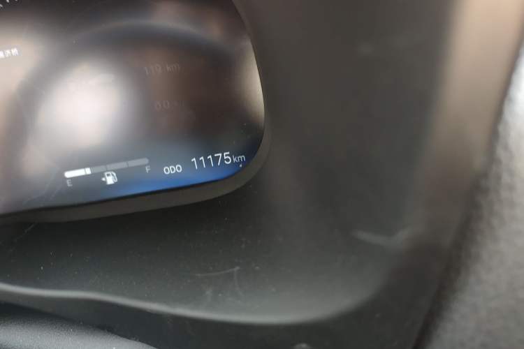 Used Toyota RAV4 2023 2.0L CVT Two-Wheel Drive 20th Anniversary Platinum Edition Odometer Close Up