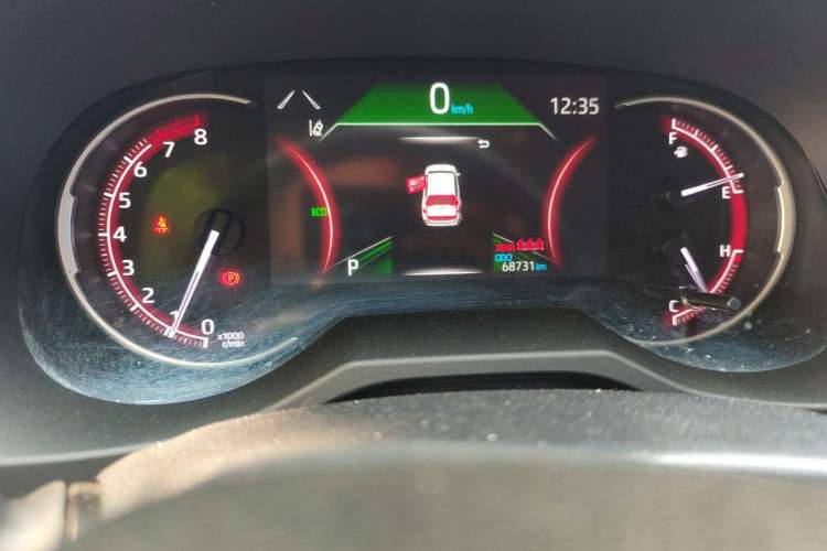 Used Toyota RAV4 2023 2.0L CVT Two-Wheel Drive Fashion Edition Odometer Close Up