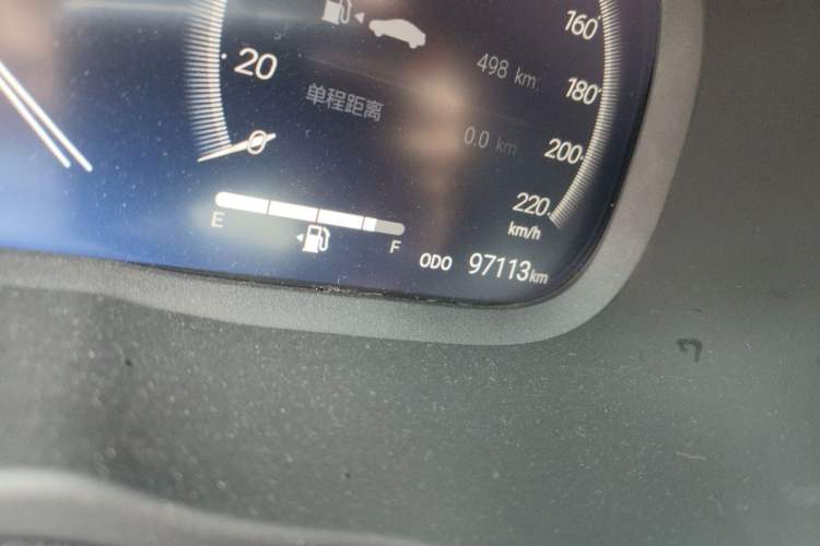 Used Toyota RAV4 2023 2.0L CVT Two-Wheel Drive 20th Anniversary Platinum Edition Odometer Close Up