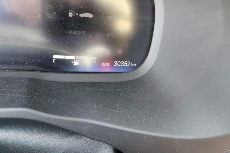 Used Toyota RAV4 2023 Dual-Motor 2.5L E-CVT Two-Wheel Drive Elite Edition Odometer Close Up