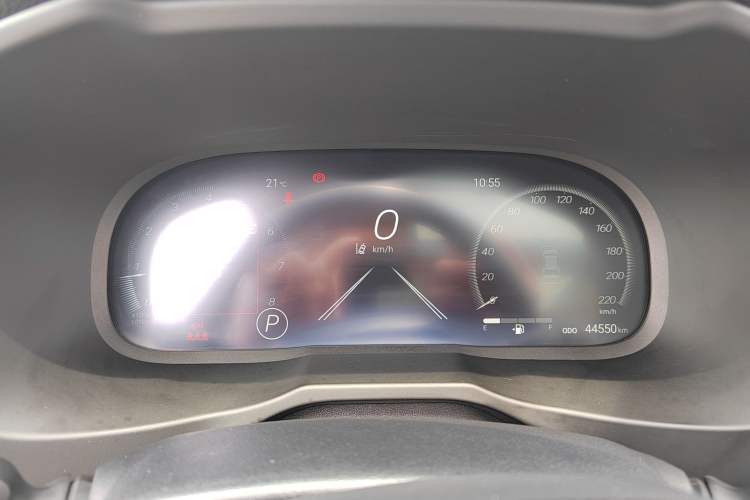 Used Toyota RAV4 2023 2.0L CVT Two-Wheel Drive 20th Anniversary Platinum Edition Odometer Close Up