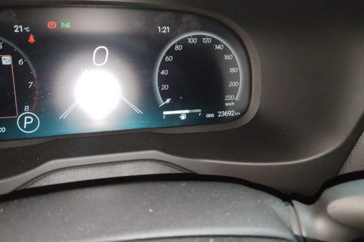 Used Toyota RAV4 2023 2.0L CVT Two-Wheel Drive Fashion Plus Edition Odometer Close Up